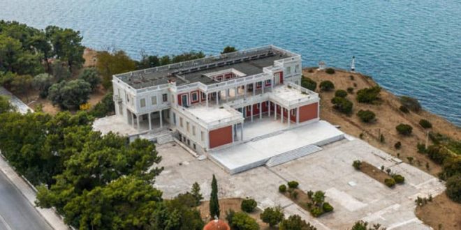 Ακατάλληλο το Κυβερνείο στην Καλαμαριά για Θεία Λειτουργία, κατάλληλο για μουσικές εκδηλώσεις! – Απαντήσεις ζητά η Ιερά Μητρόπολη