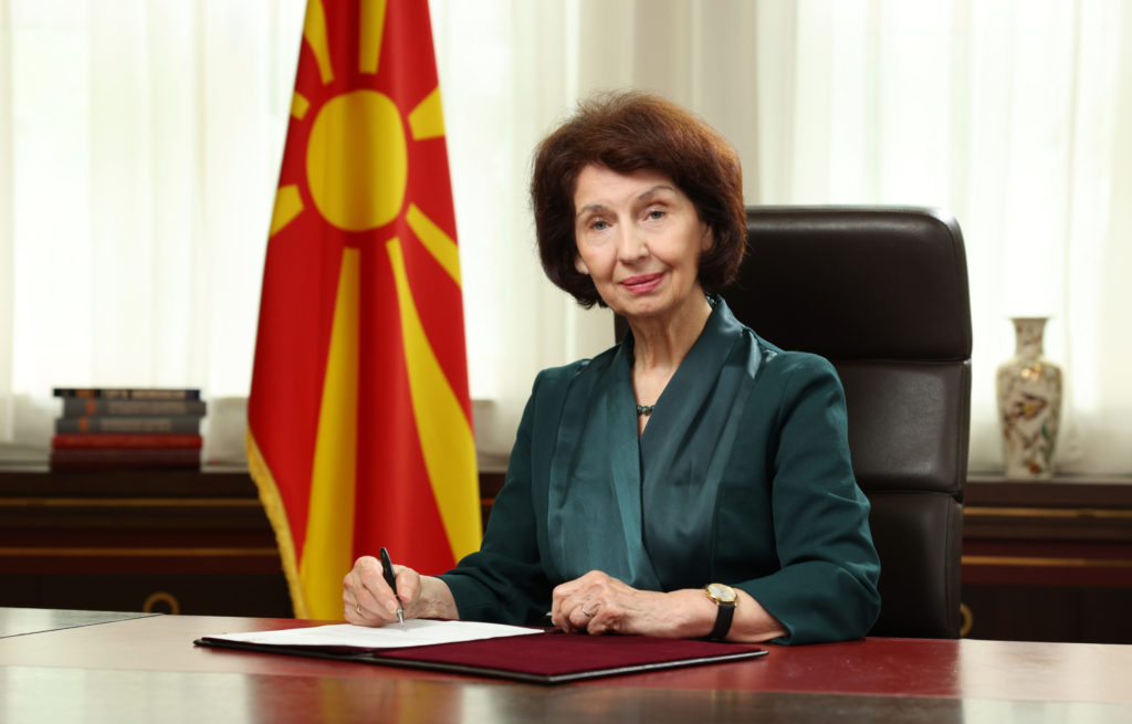 Σκόπια: Επιμένει στους ισχυρισμούς της για το όνομα η Πρόεδρος Σιλιάνοφσκα