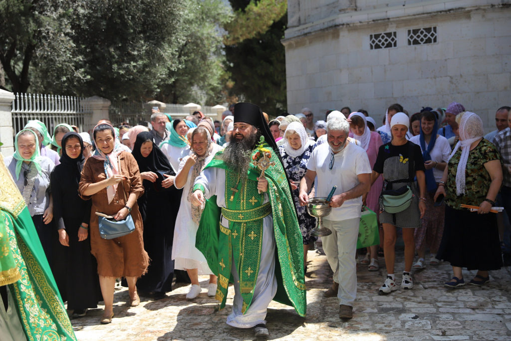 В Троицком соборе Русской духовной миссии в Иерусалиме отметили престольный праздник