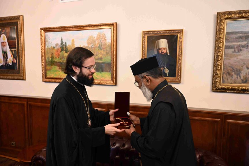 Митрополит Антоний встретился с исполнительным директором Отдела внешних церковных связей Маланкарской Церкви