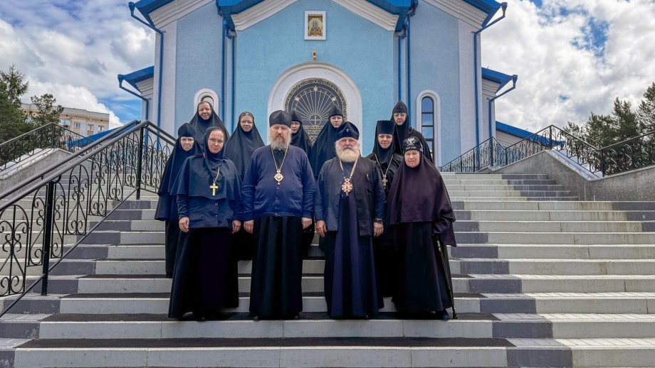Члены коллегии Синодального отдела по монастырям и монашеству совершили ознакомительную поездку в два монастыря Ханты-Мансийской епархии