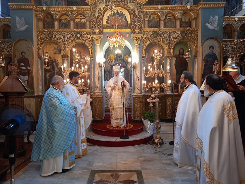 Χειροτονία Πρεσβυτέρου στη Μητρόπολη Κορίνθου