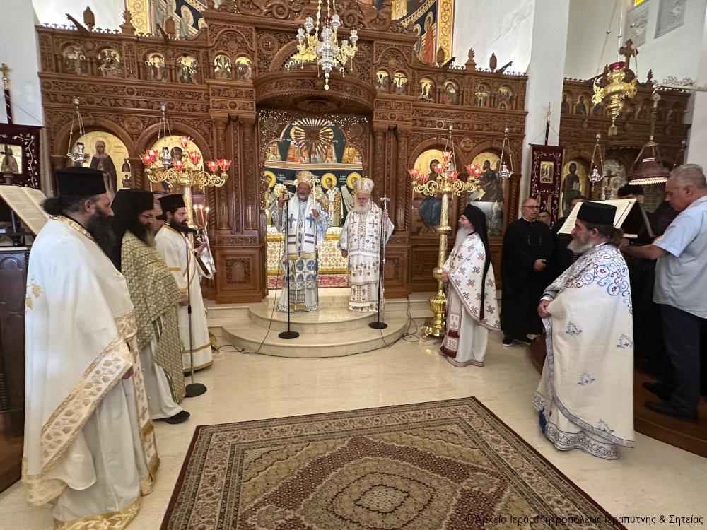 Αρχιερατικό συλλείτουργο στη Μητρόπολη Ιεραπύτνης με τον Σελευκείας Θεόδωρο
