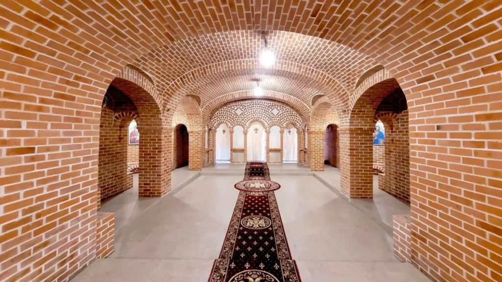 Demisolul unicului așezământ monahal din Baia Mare urmează a fi sfințit