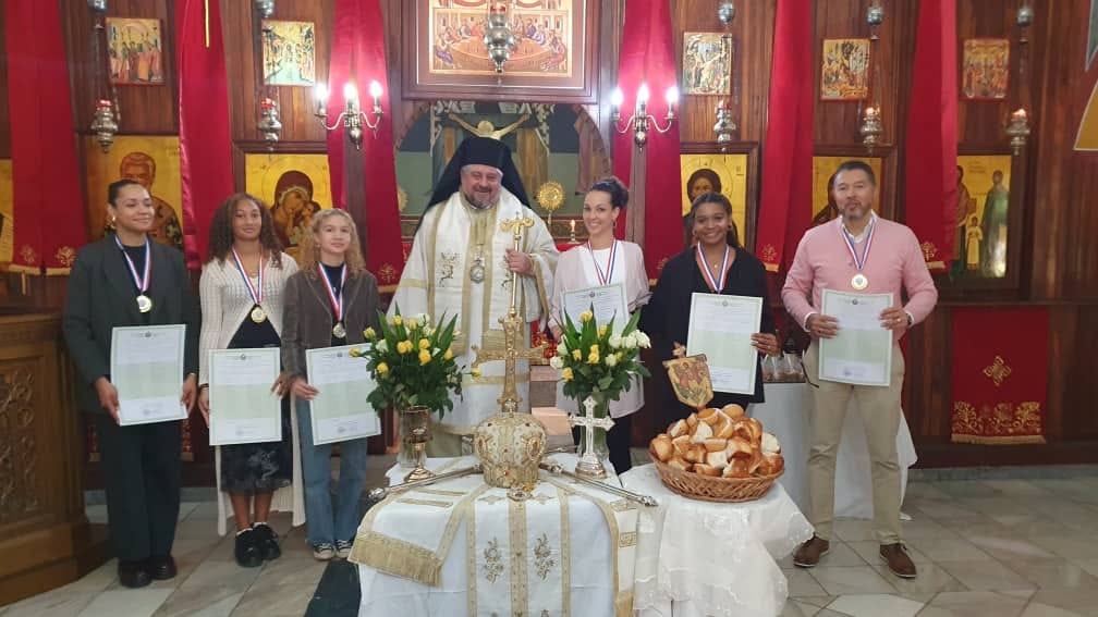 Ο Μητροπολίτης Ζάμπιας τίμησε τα νιάτα για την συμμετοχή τους στο 12ημέρο Ολυμπιακό αφιέρωμα