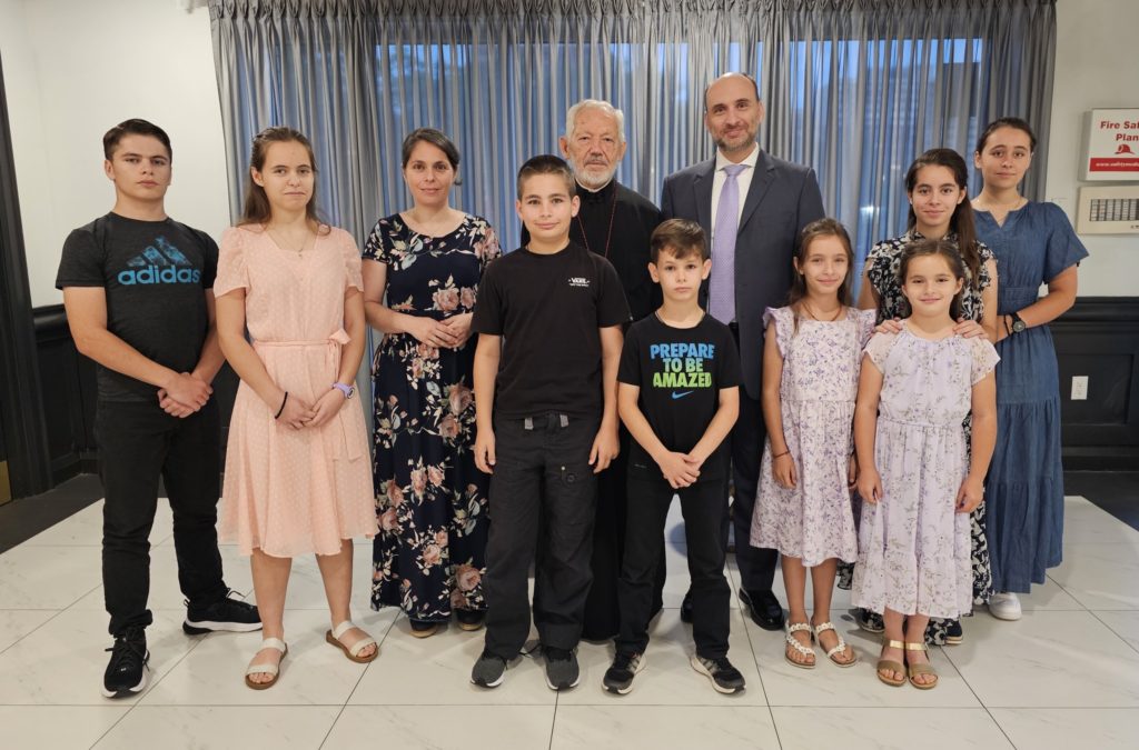 Ο Αρχιεπίσκοπος Καναδά παρέθεσε δείπνο στον απερχόμενο Γενικό Πρόξενο της Ελλάδας στο Τορόντο