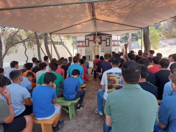 Πλημμύρισαν από χαμόγελα οι κατασκηνώσεις της Ιεράς Μητρόπολης Ύδρας