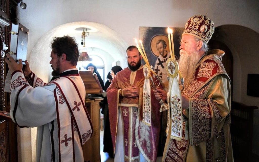 Митрополит Јоаникије богослужио у Ћелији пиперској