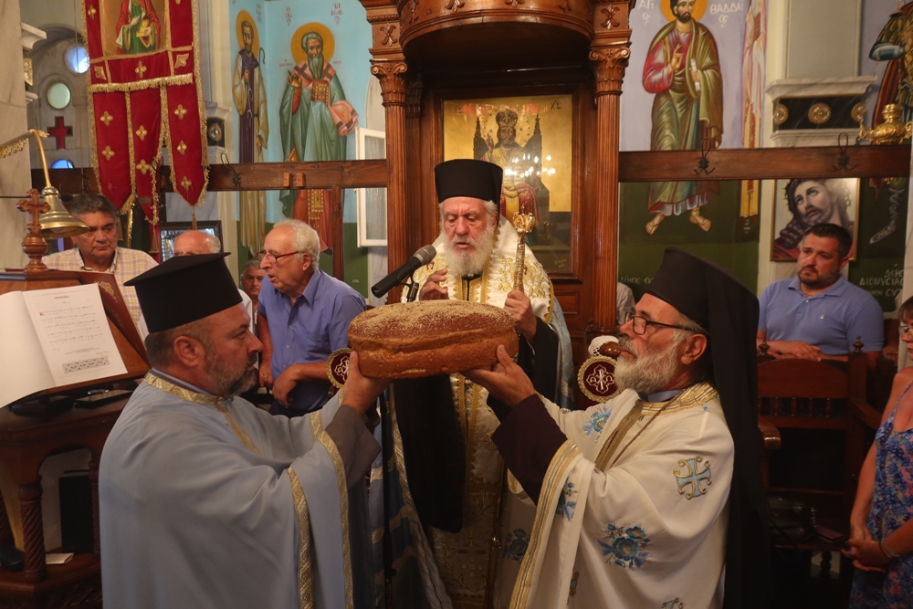 Ποιμαντική επίσκεψη του Μητροπολίτη Σύρου στην Άνδρο