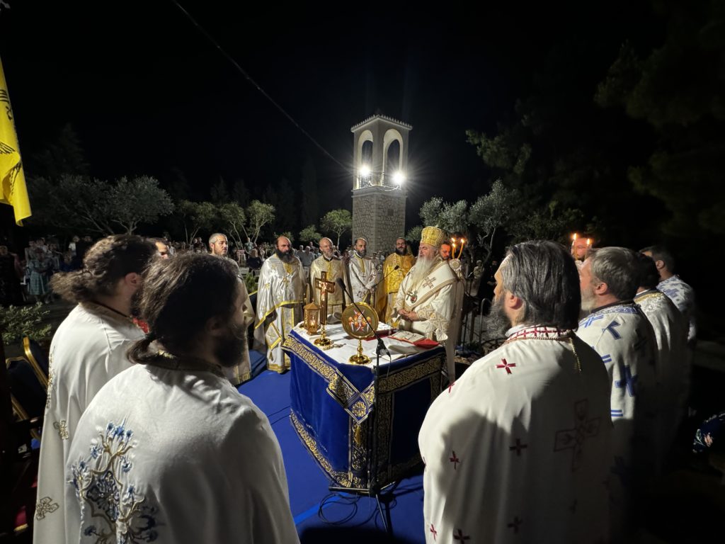 Μητρόπολη Καλαμαρίας: Υπαίθρια Αγρυπνία και Μνημόσυνο κεκοιμημένων Καλαμαριωτών