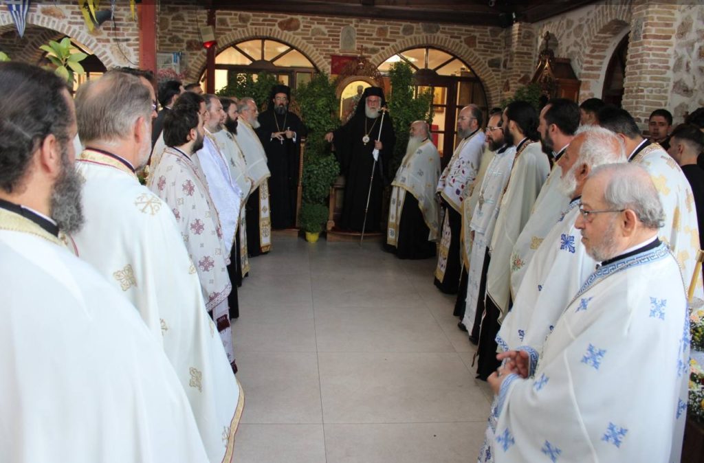 Μητρόπολη Ιλίου: Πανήγυρη Αγίου Παντελεήμονα και χειροθεσία Πνευματικού