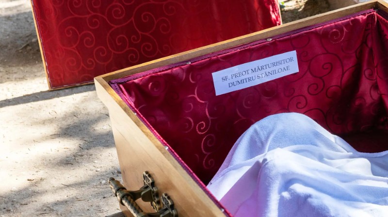 Ανακομιδή λειψάνων Αγίου Δημητρίου Stăniloae