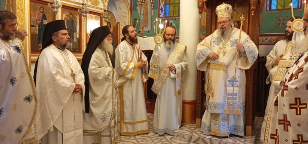 Στο Ιερό Παρεκκλήσιο Αγίας Μαρίνης ιερούργησε ο Λαρίσης Ιερώνυμος και τέλεσε εις πρεσβύτερο χειροτονία