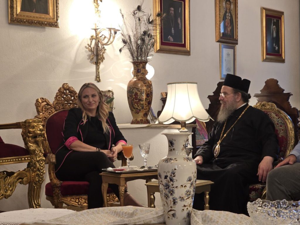 Η Συντονίστρια του Γραφείου του Πρωθυπουργού στη Βόρεια Ελλάδα στον Ιερισσού Θεόκλητο