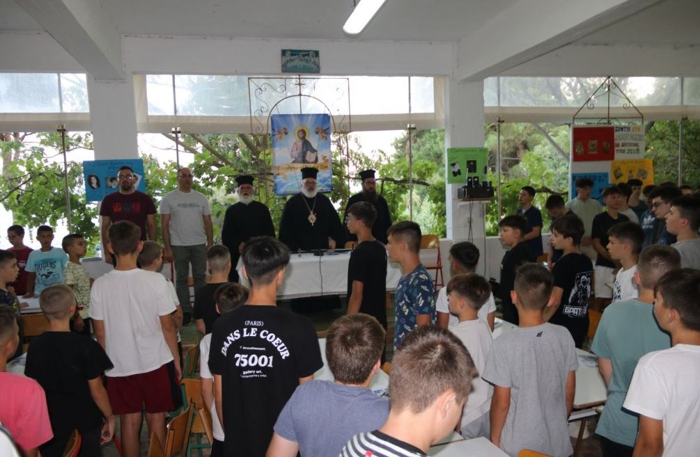 Ξεκίνησε η κατασκηνωτική περίοδος των Αρρένων της Ιεράς Μητρόπολης Διδυμοτείχου