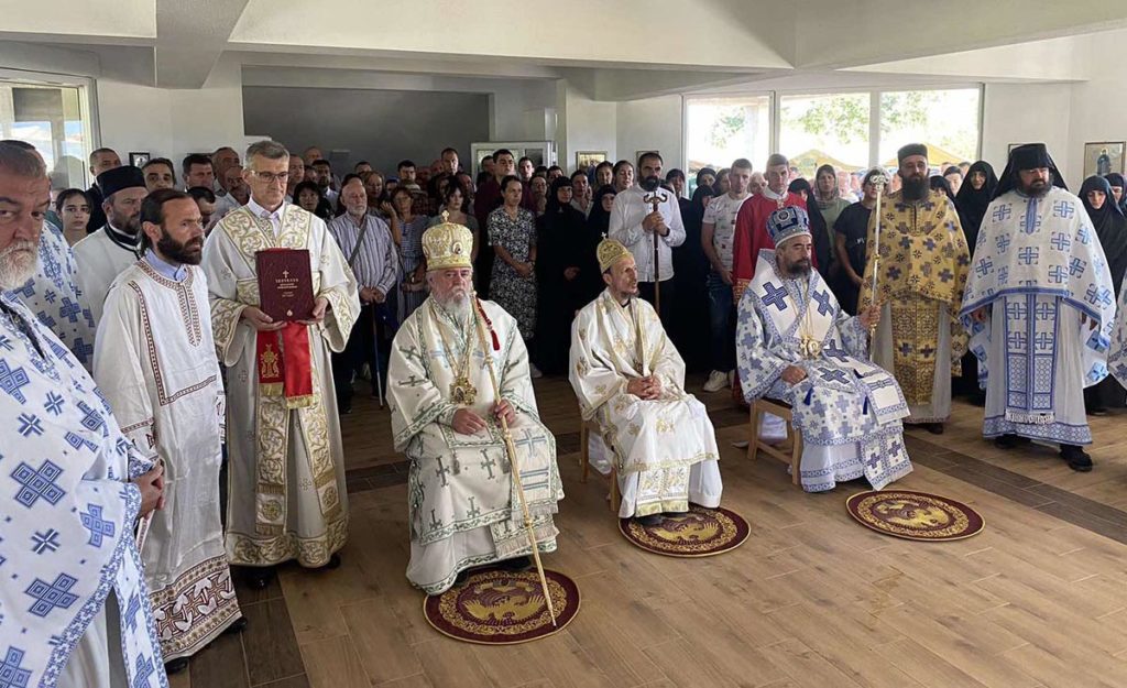 Празник Чудотворне иконе Пресвете Богородице Тројеручице у Кличеву