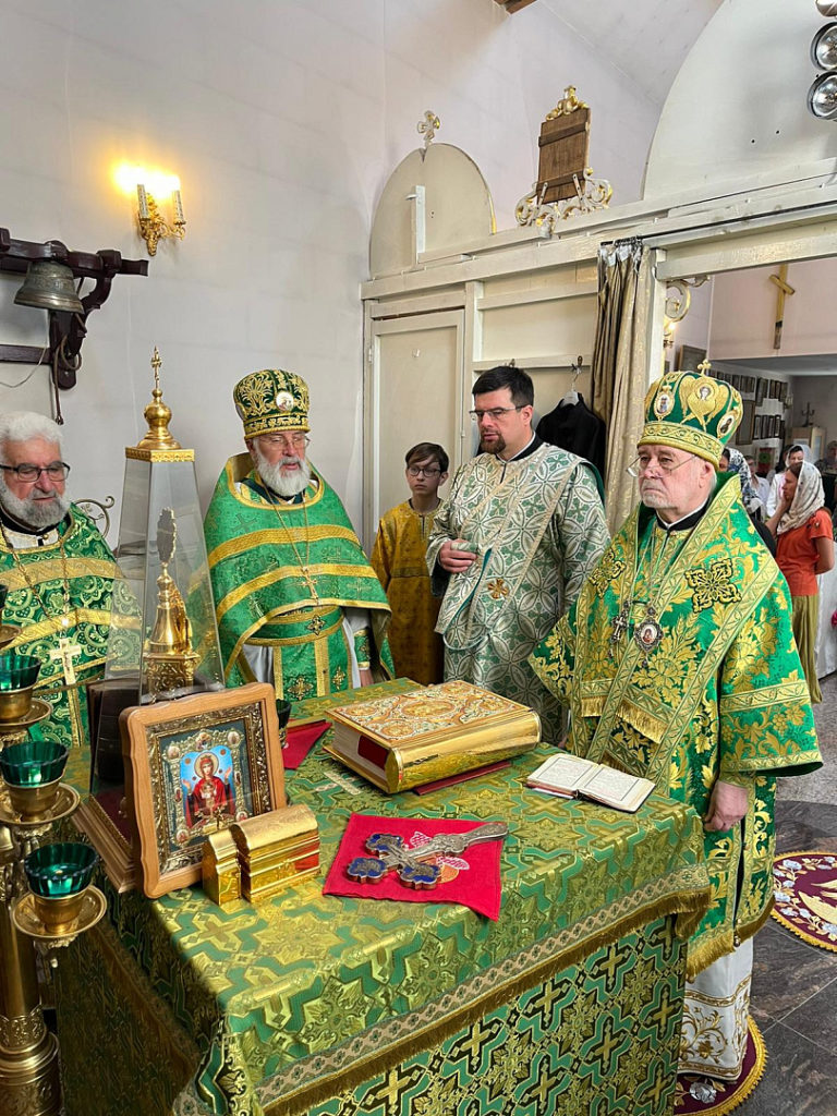 Свято-Троицкий приход в бельгийском городе Шарлеруа отметил столетний юбилей