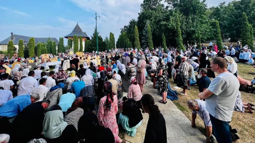 Πατριαρχείο Ρουμανίας: Έκκληση για προσευχή για το τέλος της ξηρασίας – Ανησυχητική η μείωση τόνων παραγωγής καλαμποκιού