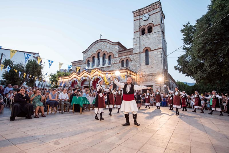 ΠΑΡΑΔΟΣΙΑΚΟ ΠΑΝΗΓΥΡΙ «…πάμε σαν άλλοτε!» στον Ι.Ν. Αγίων Αναργύρων Βόλου