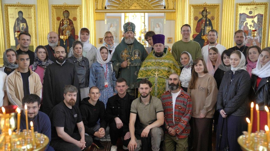 В Коневском монастыре открылся III Христианский молодежный форум ХМКК