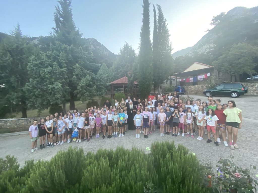 Επίσκεψη Μητροπολίτη Θηβών στις Κατασκηνώσεις και στην Μονή Αγίου Νικολάου Υψηλάντη