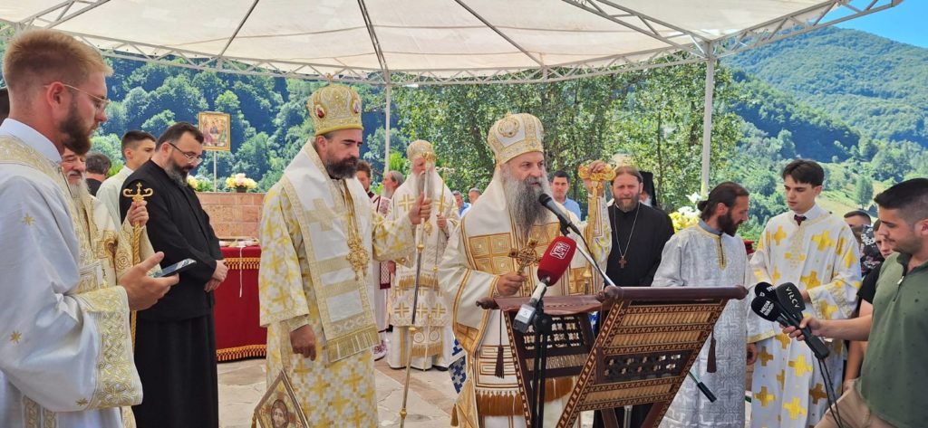 Патријарх Порфирије богослужио у многострадалној Велици