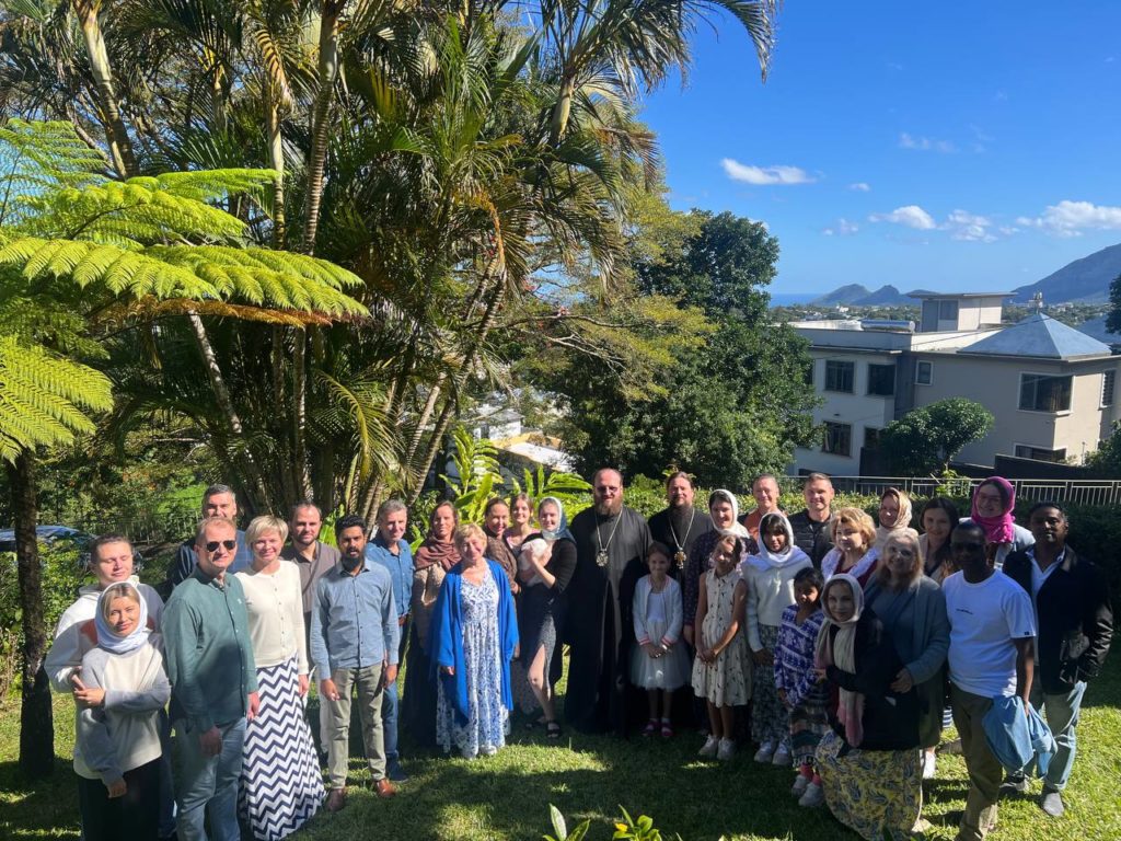 Митрополит Зарайский Константин совершил Литургию на острове Маврикий