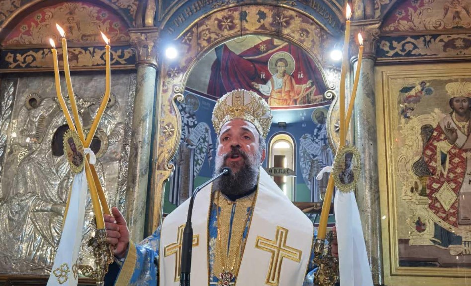 Ο Μητροπολίτης Αμφιλόχιος στην πανηγυρίζουσα Κοινοβιακή Ιερά Μονή Προφήτη Ηλία Θήρας το διήμερο 19-20 Ιουλίου