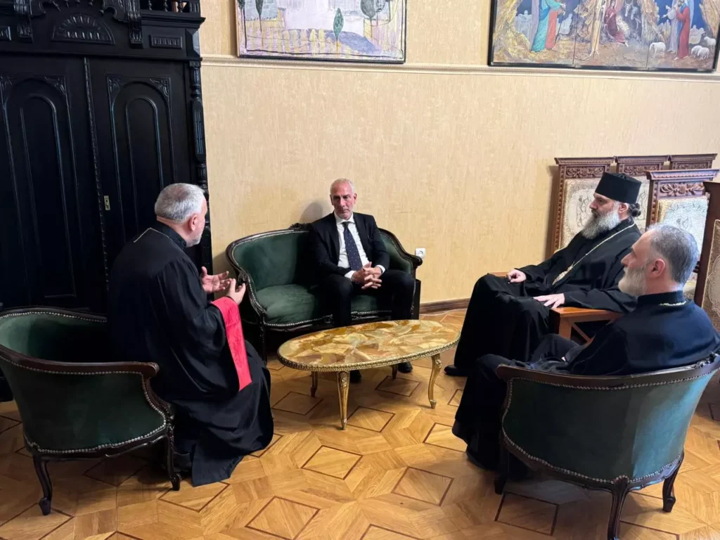მიტროპოლიტმა შიომ იტალიის ელჩი მიიღო