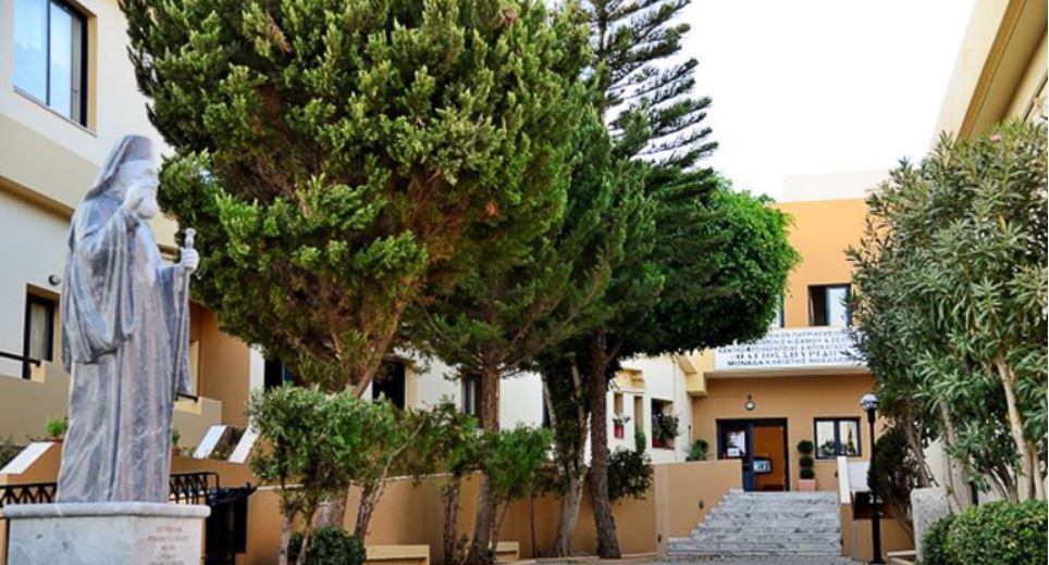 Αρωγός στο προνοιακό έργο της Ι. Μ. Κισάμου και Σελίνου η Ι. Μεγίστη Μονή Βατοπαιδίου