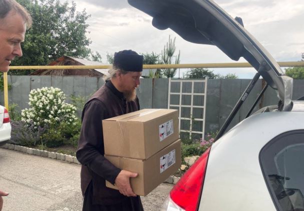 В зону конфликта передали помощь из Самарской митрополии