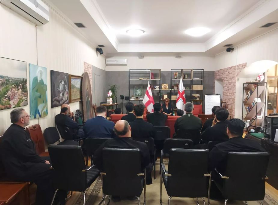 ღირებულებითი განათლების პროგრამის ფარგლებში სასულიერო პირთა გადამზადების მე- 4 ეტაპი დასრულდა