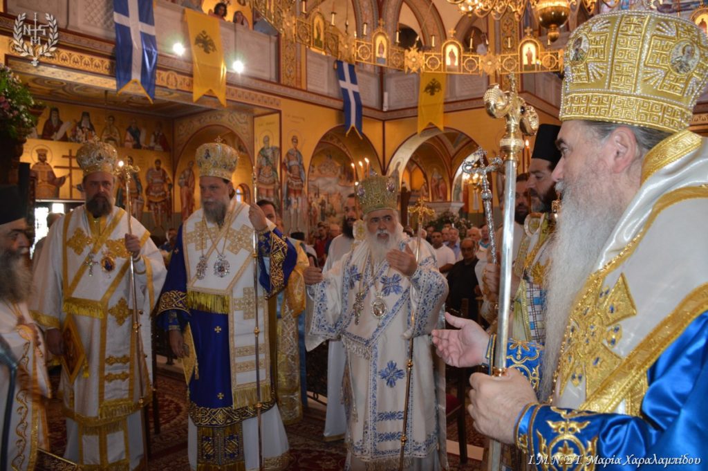 Πολυαρχιερατικό συλλείτουργο στην Παναγία Φανερωμένη Ν. Μηχανιώνας (ΦΩΤΟ)