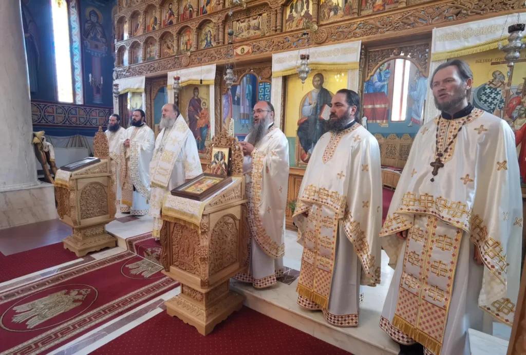 Schimbarea la față anticipează Învierea și ne cheamă să devenim fii ai luminii: PS Timotei Prahoveanul