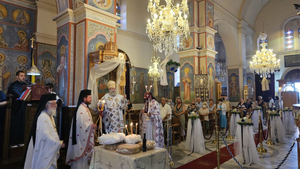 Ο Μάνης Χρυσόστομος στην πανήγυρη του Αγίου Φανουρίου στο Λαύριο