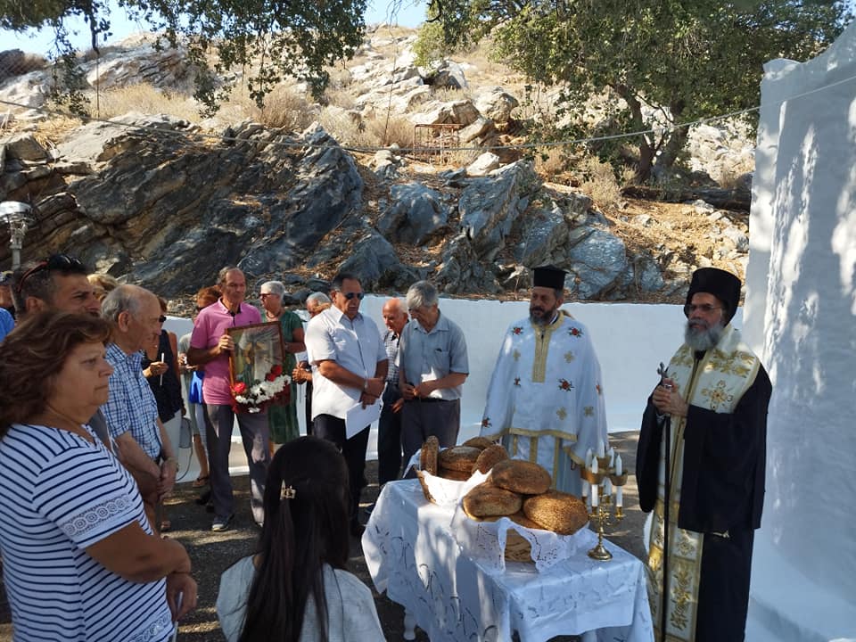 Μεθέορτες Θείες Λειτουργίες στη Μητρόπολη Σύμης