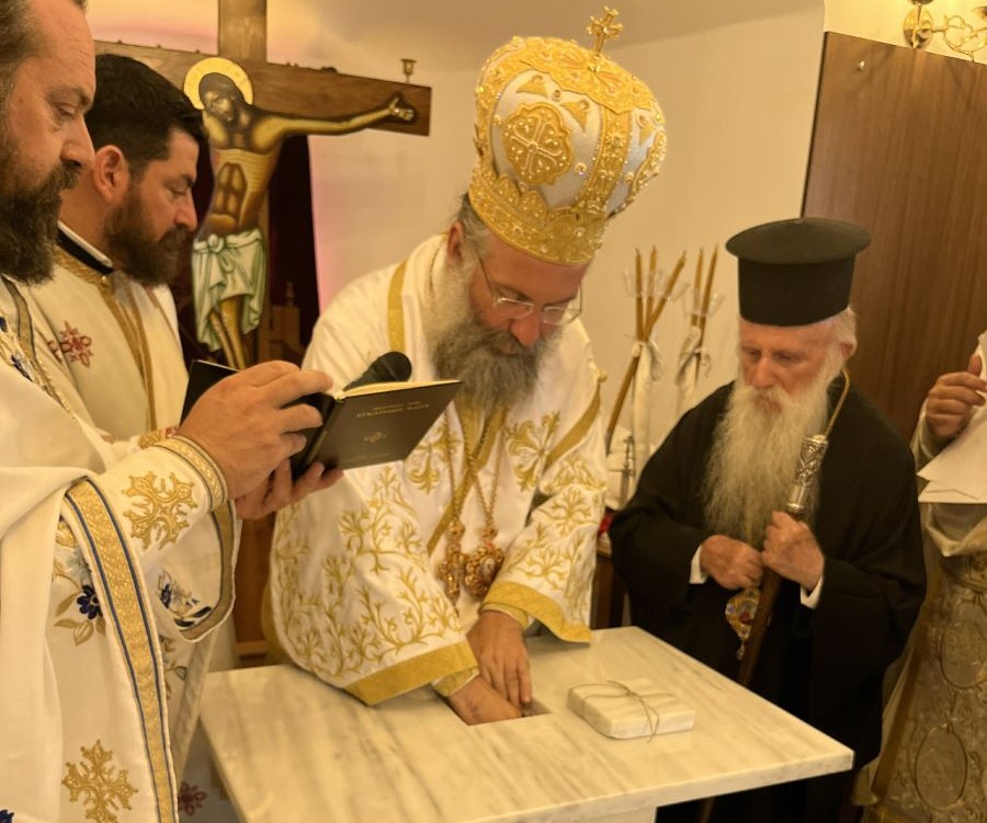 Οι Μητροπολίτες Ρεθύμνου Πρόδρομος και Λάμπης Ειρηναίος στα εγκαίνια του νεόδμητου Ι.Ν. Αγίου Γεωργίου και Αγίας Λυδίας Αμαρίου