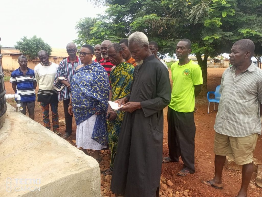 Γεώτρηση νερού στη Μητρόπολη Άκκρας