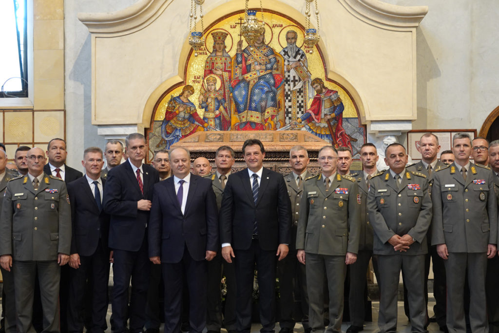 Крсна слава Војске Србије