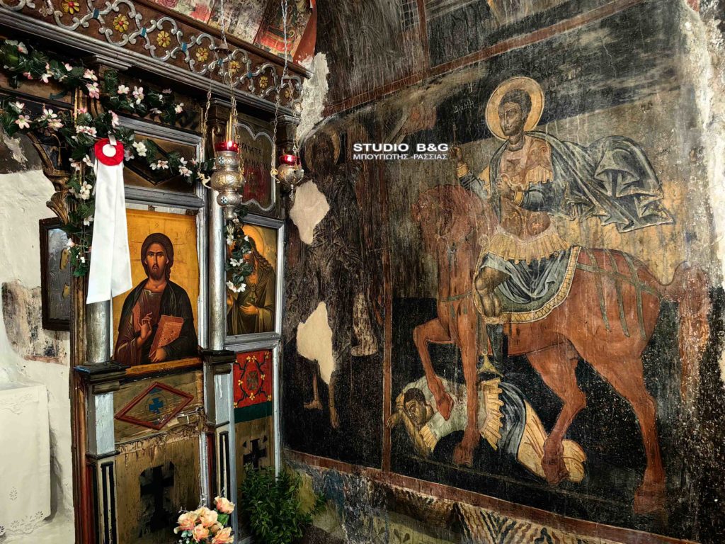 Ναύπλιο – Εορτάζει το εκκλησάκι του Αγίου Ιωάννη του Προδρόμου στα Λευκάκια – Η παράδοση με το θαυματουργό παράθυρο