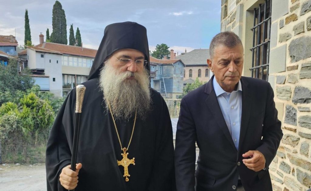 Ο νέος Πολιτικός Διοικητής του Αγίου Όρους Αλκιβιάδης Στεφανής στο αντιπροσωπείο της Μονής Εσφιγμένου