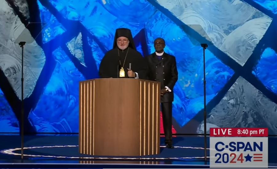 Ο Αρχιεπίσκοπος Αμερικής Ελπιδοφόρος στο Συνέδριο των Δημοκρατικών