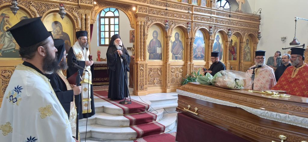 Τίρανα: Το “ύστατο χαίρε” στον στενό συνεργάτη του Αρχιεπισκόπου Αναστασίου, Θωμά Δήμα