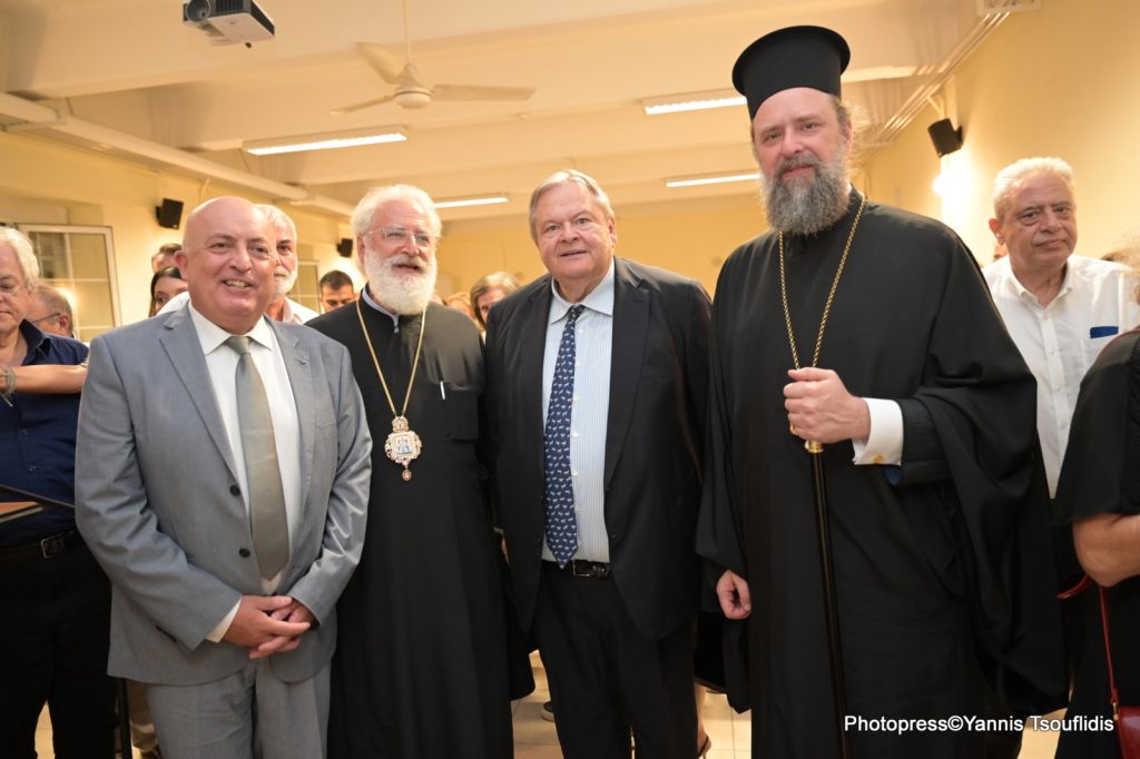 Ο Μητροπολίτης Θεσσαλονίκης στην τελετή του Α.Π.Θ. για τους Καθηγητές που αφυπηρετούν