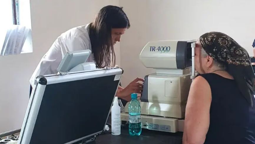 Δωρεάν γυαλιά οράσεως σε 50 ηλικιωμένους από την Φιλανθρωπική Ομοσπονδία του Πατριαρχείου Ρουμανίας