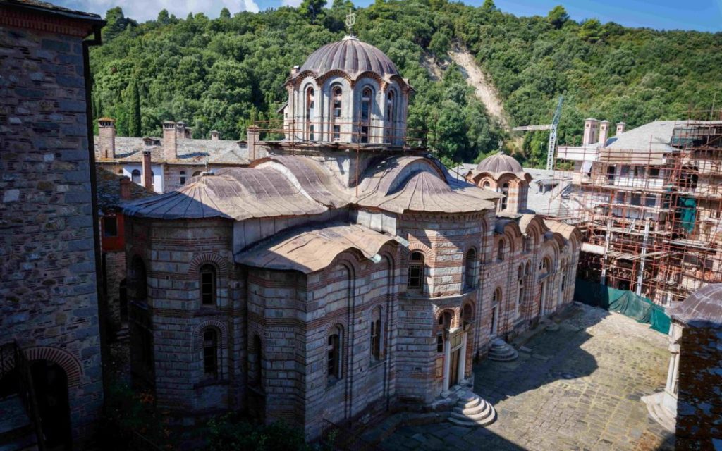 До краја године завршетак обнове објеката пострадалих у пожару у Хиландару