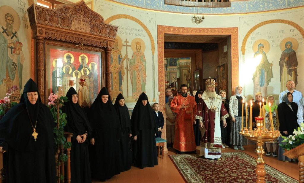 Председатель Синодального отдела по монастырям и монашеству возглавил престольный праздник в Борисоглебском Аносином ставропигиальном монастыре