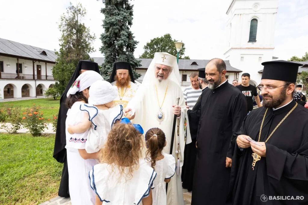 Patriarhul Daniel, la hramul Cernicăi: Ce este slava lui Hristos și de ce a fost nevoie să fie arătată