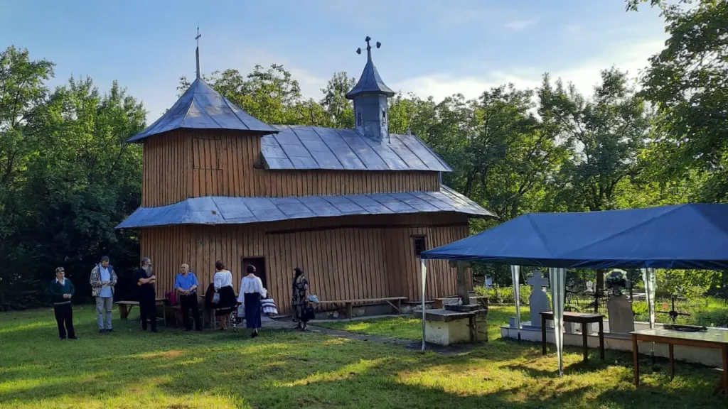 Arhiepiscopul Calinic invită pelerinii la hramul Schitului Mănăstioara-Udești