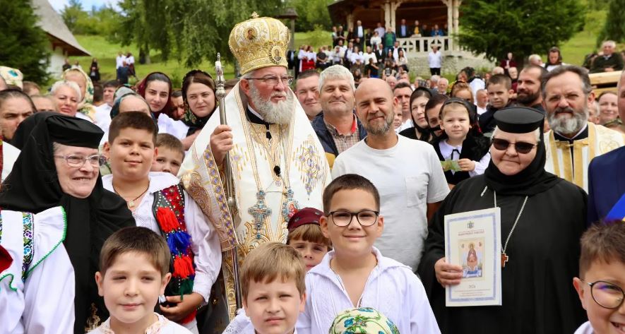 Actorul Cosmin Seleși, prezent la hram la Botiza: Maramureșul este pentru mine un colț de rai